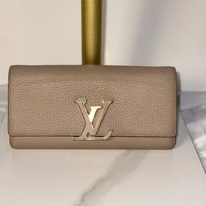 Louis Vuitton Beige Taurillon Capucines Wallet
